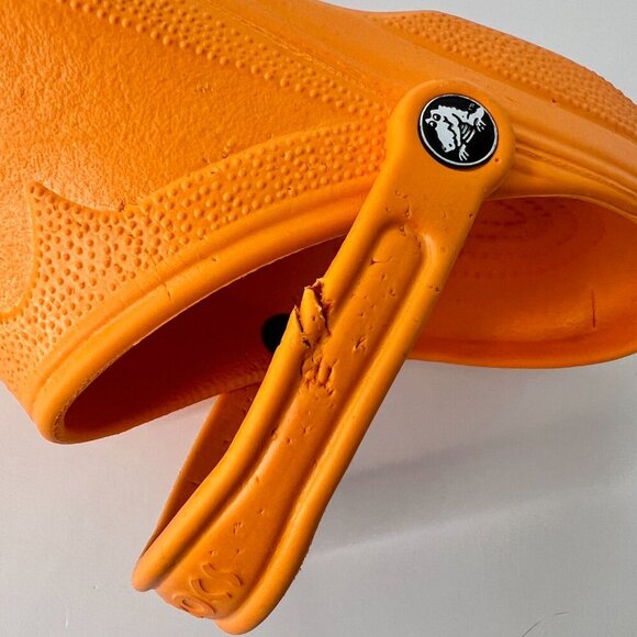 W 10-11/ M 8-9 Crocs Unisex Adult Iconic Orange Classic Clog Sandal *READ BELOW - Picture 11 of 13